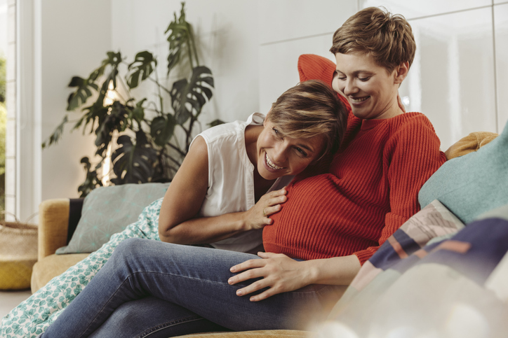 pregnant couple